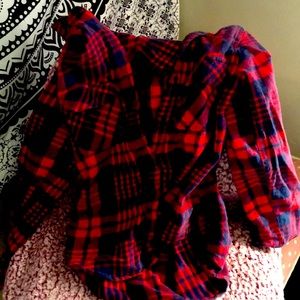 Long sleeve plaid shirt
